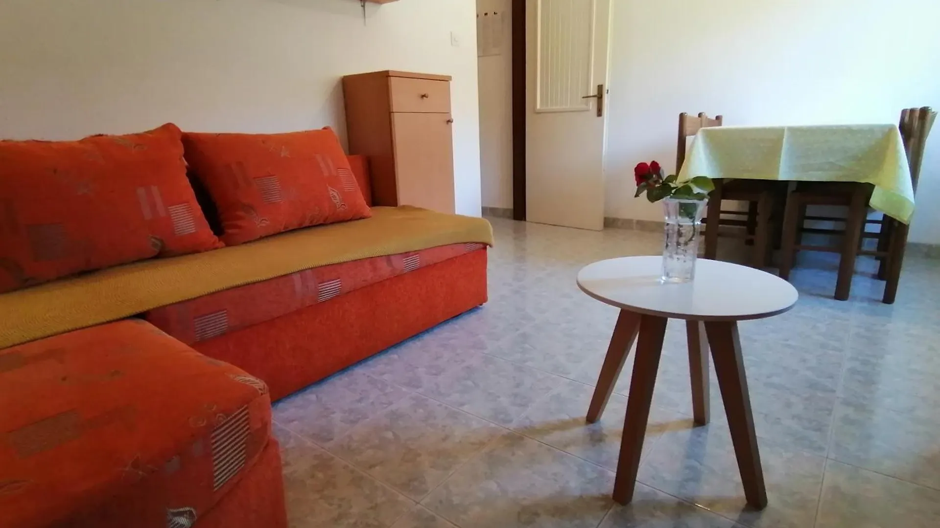 Apartman Mirjana F Apartaments
