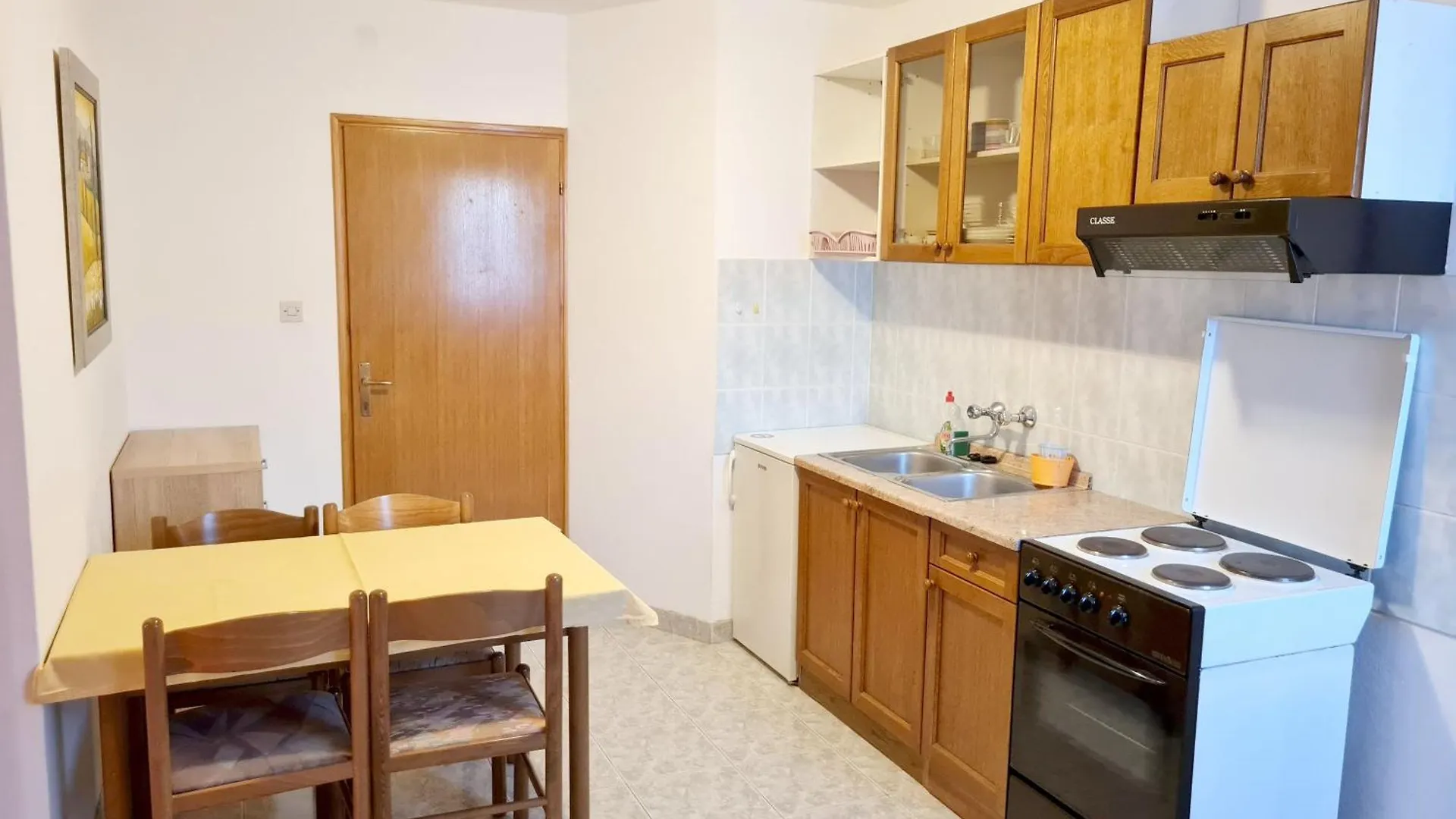 Mirjana F Apartaments Apartman Baska (Krk)
