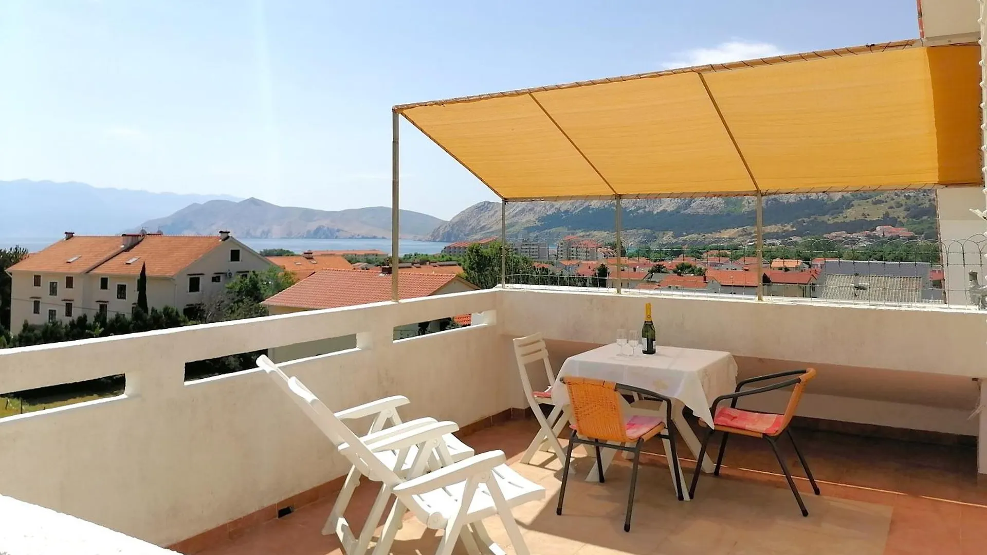 Mirjana F Apartaments Baška