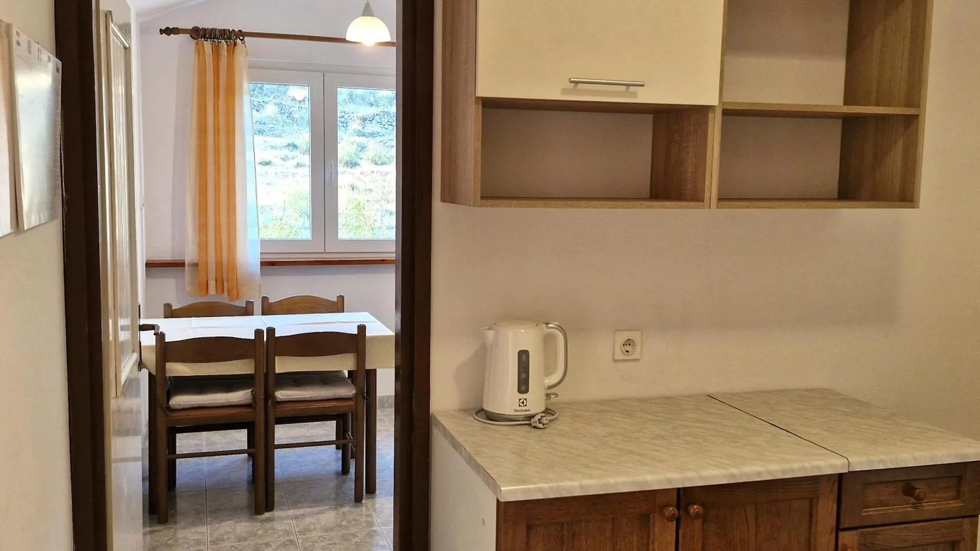 Mirjana F Apartaments Baška Croazia