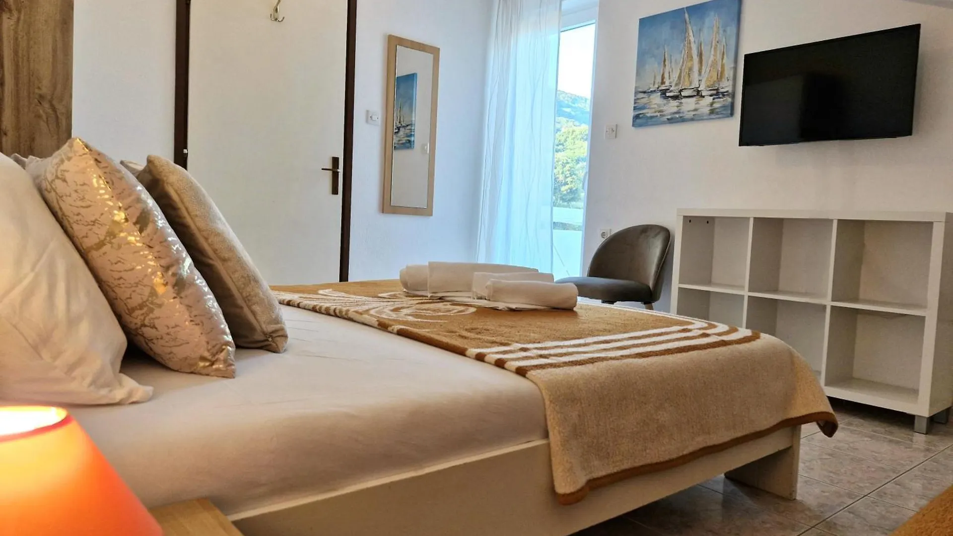 Mirjana F Apartaments Baška 0*,