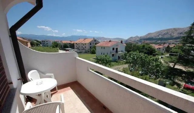 Mirjana F Apartaments Baška
