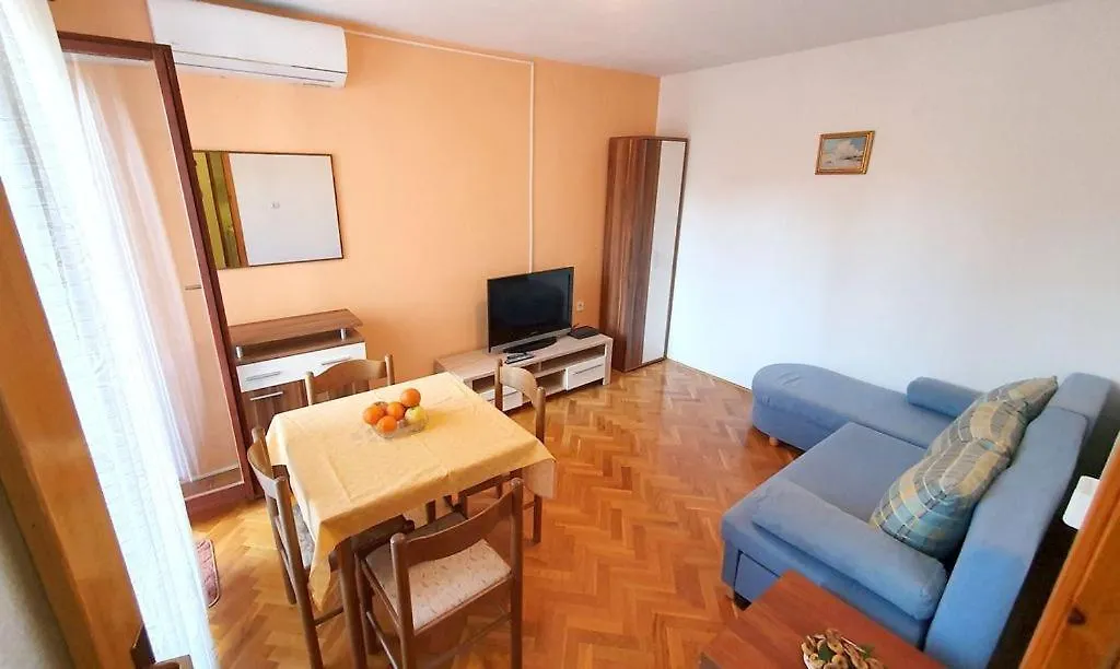 Daire Mirjana F Apartaments Baška Hırvatistan