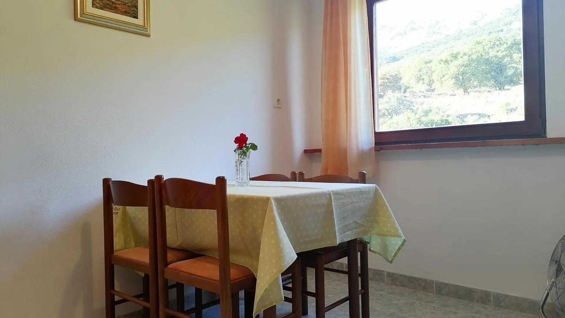 Mirjana F Apartaments Baška Hırvatistan