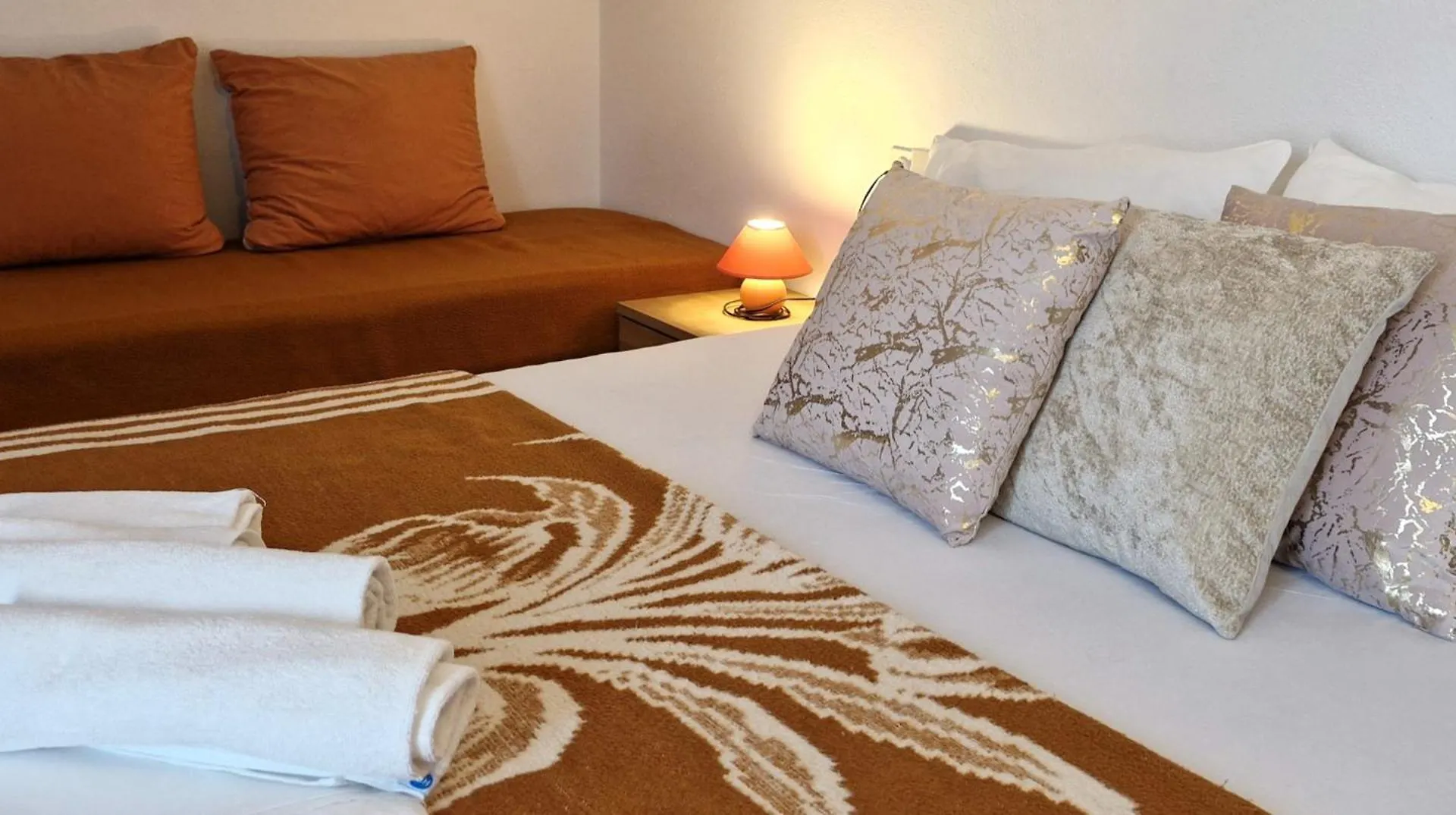Mirjana F Apartaments Baška